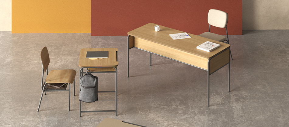 mesa de professor com carteira e carteira de escola com cadeira