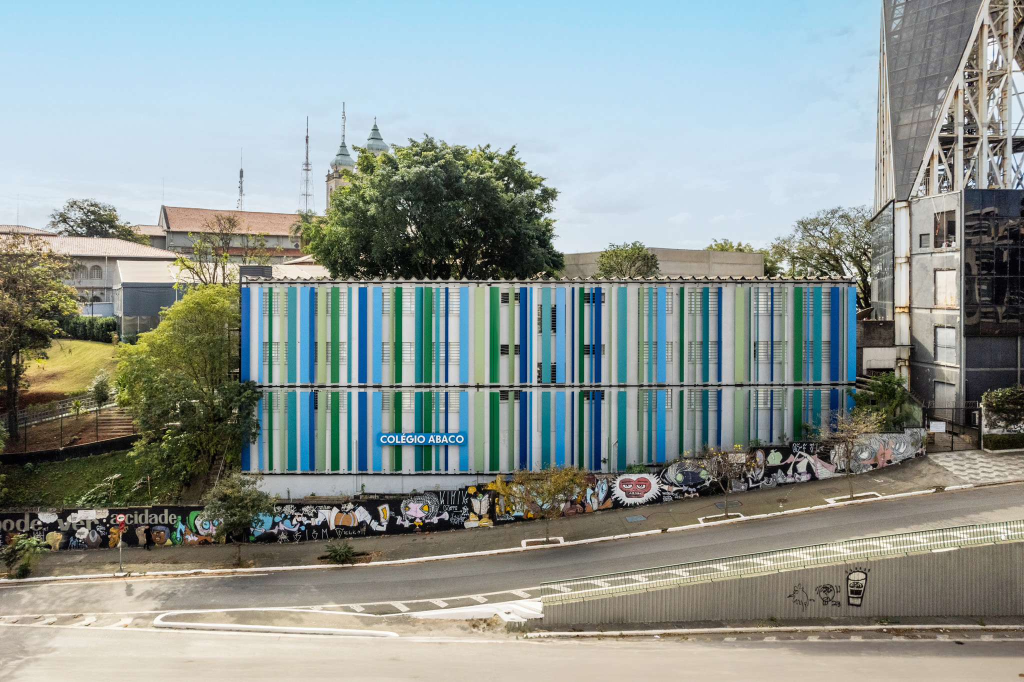 Fachada do Colégio Ábaco, em São Paulo.